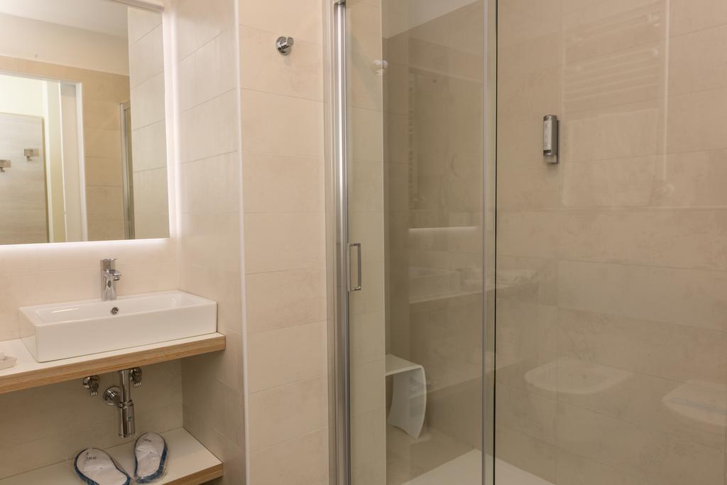 Deluxe Double or Twin Room Sea View